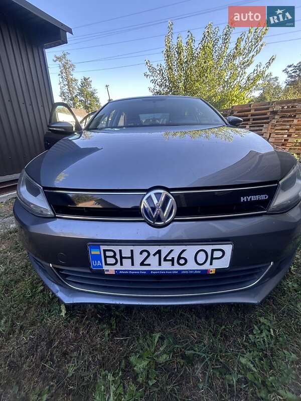 Седан Volkswagen Jetta 2014 в Чернівцях