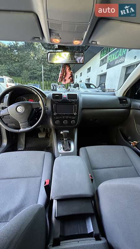 Седан Volkswagen Jetta 2007 в Львове
