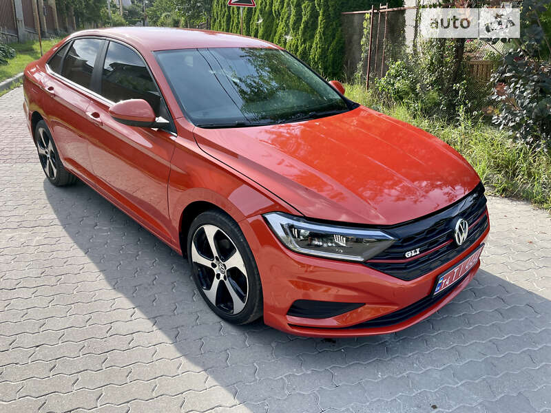 Седан Volkswagen Jetta 2018 в Львове