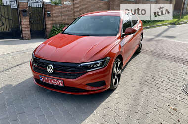 Седан Volkswagen Jetta 2018 в Львове