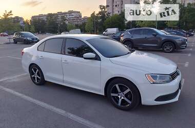 Седан Volkswagen Jetta 2013 в Києві