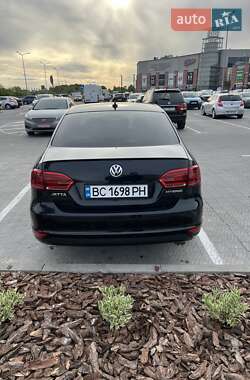 Седан Volkswagen Jetta 2014 в Львове