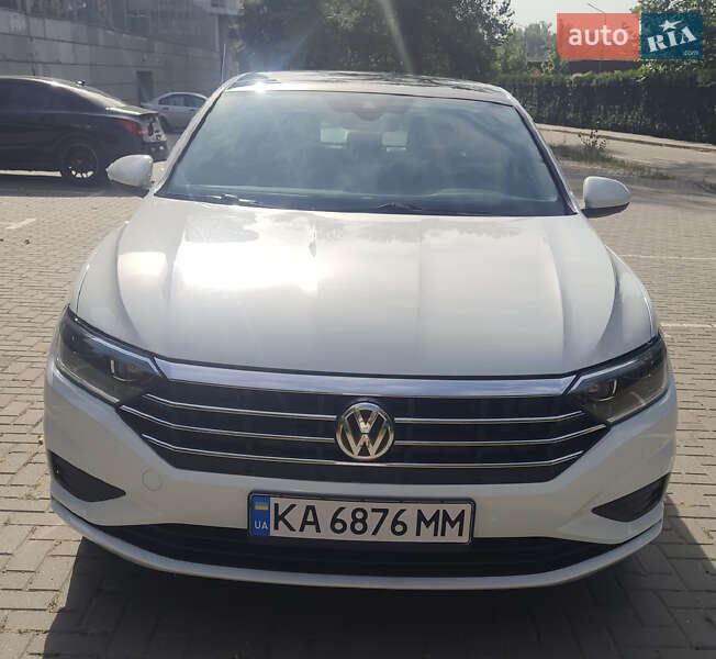 Седан Volkswagen Jetta 2019 в Києві