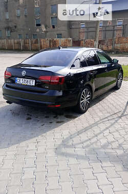 Седан Volkswagen Jetta 2015 в Чернівцях