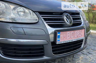 Седан Volkswagen Jetta 2007 в Старокостянтинові