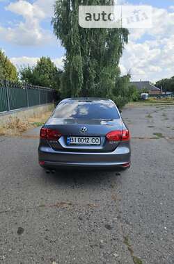 Седан Volkswagen Jetta 2013 в Полтаві