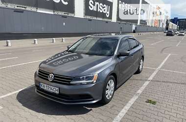 Седан Volkswagen Jetta 2015 в Киеве