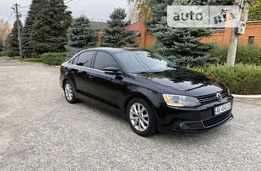 Седан Volkswagen Jetta 2013 в Дніпрі