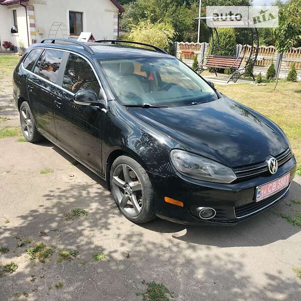 Універсал Volkswagen Jetta 2014 в Львові