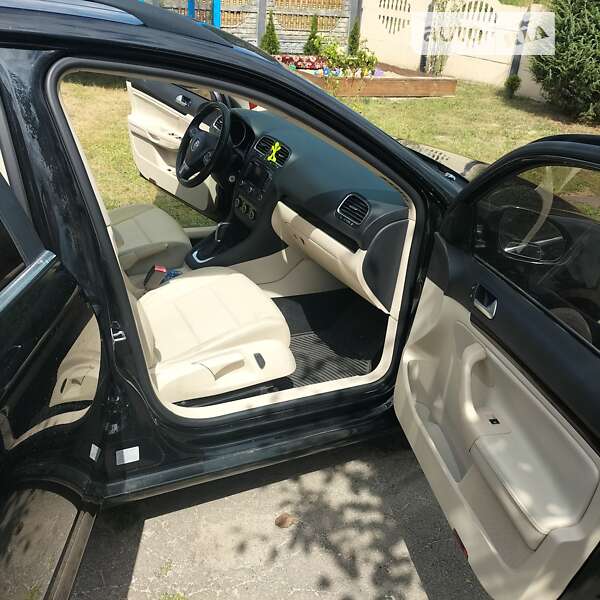 Універсал Volkswagen Jetta 2014 в Львові