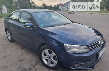 Седан Volkswagen Jetta 2011 в Києві