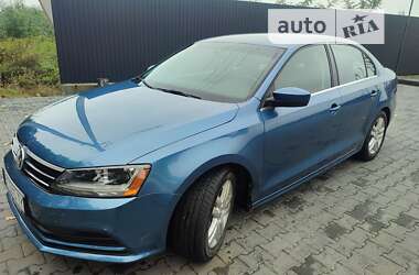 Седан Volkswagen Jetta 2016 в 