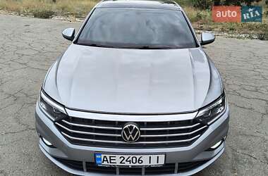 Седан Volkswagen Jetta 2019 в Днепре