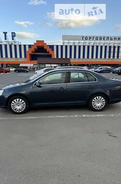 Седан Volkswagen Jetta 2006 в Кривом Роге