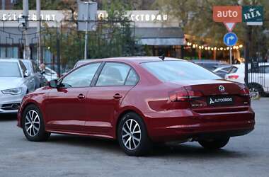 Седан Volkswagen Jetta 2016 в Києві