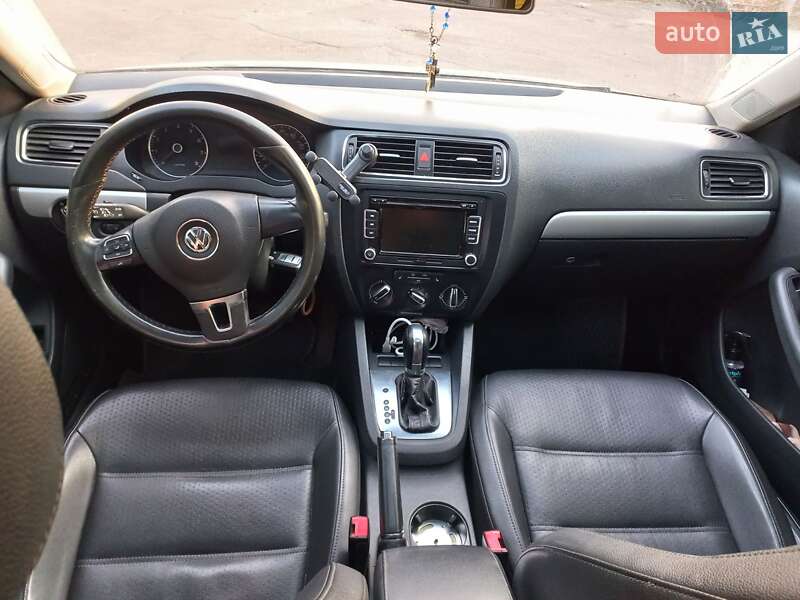 Седан Volkswagen Jetta 2012 в Сумах