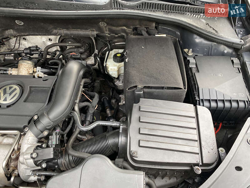 Седан Volkswagen Jetta 2008 в Володимирці