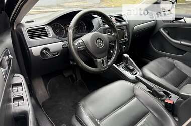 Седан Volkswagen Jetta 2013 в Кам'янському