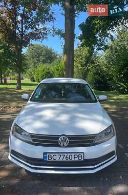 Седан Volkswagen Jetta 2016 в Киеве