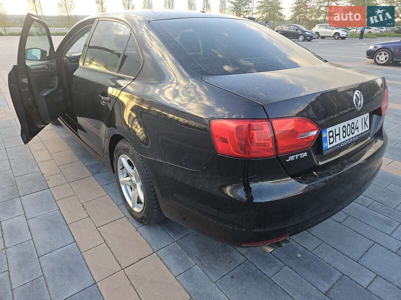 Седан Volkswagen Jetta 2013 в Одесі