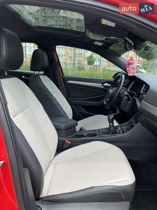 Седан Volkswagen Jetta 2020 в Вінниці