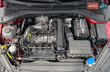 Седан Volkswagen Jetta 2020 в 