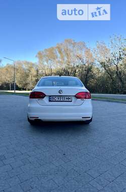 Седан Volkswagen Jetta 2011 в Новояворівську