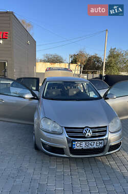 Седан Volkswagen Jetta 2009 в Чернівцях