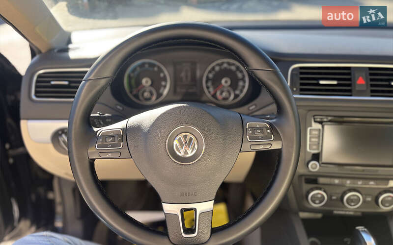Седан Volkswagen Jetta 2013 в Мукачево