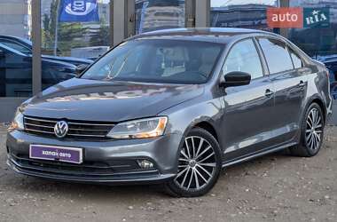 Седан Volkswagen Jetta 2015 в Києві