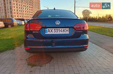 Седан Volkswagen Jetta 2014 в 