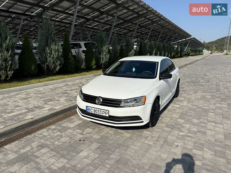 Седан Volkswagen Jetta 2016 в Львове