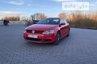 Седан Volkswagen Jetta 2012 в Зборове