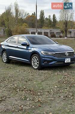 Седан Volkswagen Jetta 2018 в 