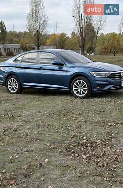 Седан Volkswagen Jetta 2018 в 