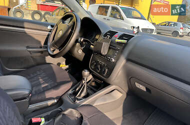 Седан Volkswagen Jetta 2006 в 
