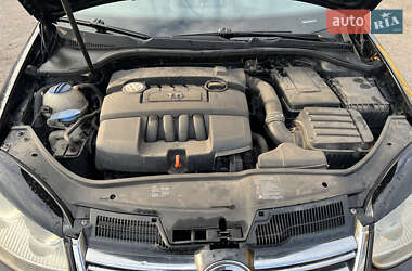 Седан Volkswagen Jetta 2006 в 