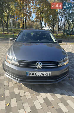 Седан Volkswagen Jetta 2016 в Киеве