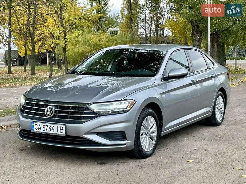 Седан Volkswagen Jetta 2019 в Черкассах