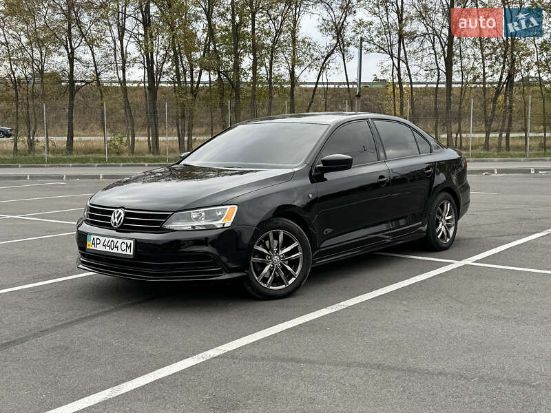 Седан Volkswagen Jetta 2015 в Дніпрі