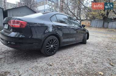 Седан Volkswagen Jetta 2015 в Киеве