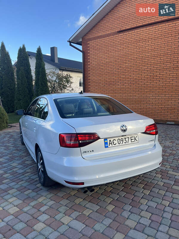 Седан Volkswagen Jetta 2017 в Луцьку