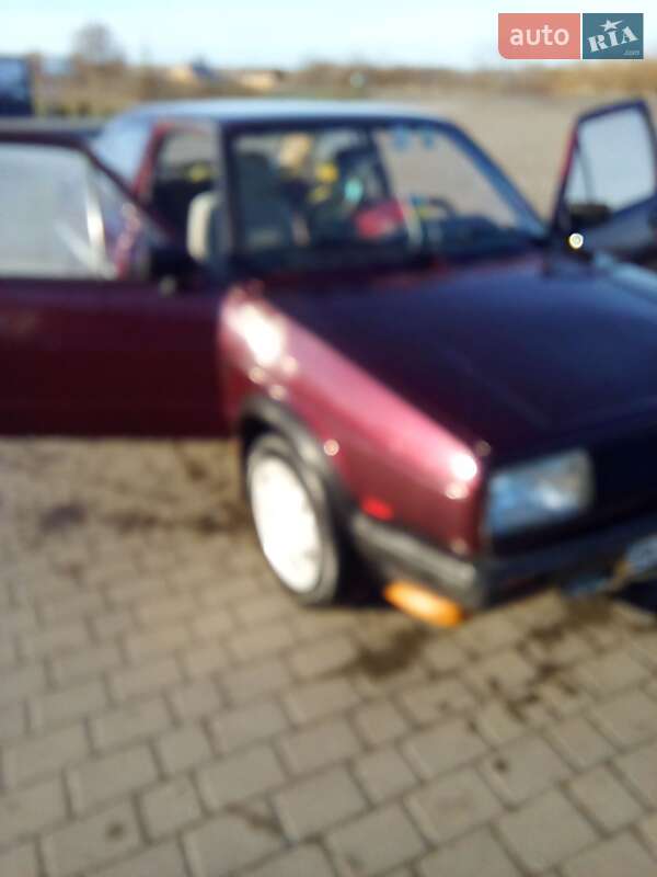 Седан Volkswagen Jetta 1985 в Каменке-Бугской
