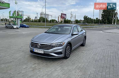 Седан Volkswagen Jetta 2019 в Киеве