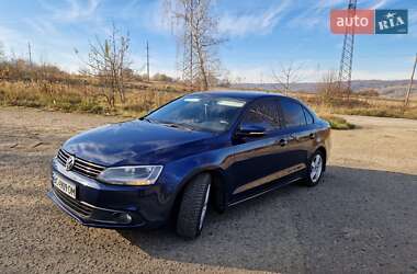 Седан Volkswagen Jetta 2012 в Львове