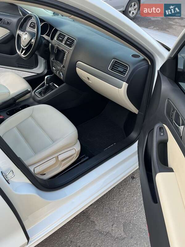Седан Volkswagen Jetta 2017 в Полтаве