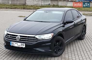 Седан Volkswagen Jetta 2018 в Львові