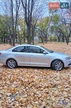 Седан Volkswagen Jetta 2013 в Дніпрі