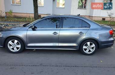 Седан Volkswagen Jetta 2015 в Горишних Плавнях