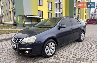 Седан Volkswagen Jetta 2006 в Тернополе